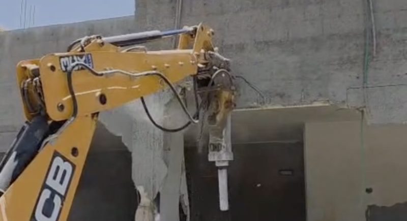 הרשויות אילצו תושב טמרה להרוס את ביתו