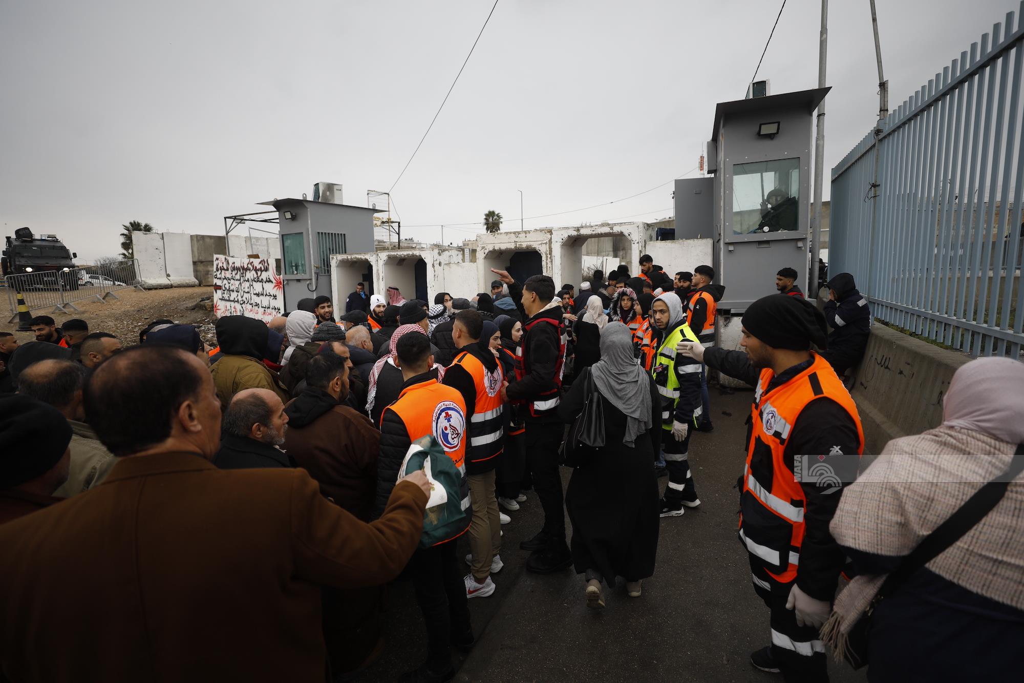 כוחות הכיבוש מטילים מגבלות חמורות על כניסת מתפללים לירושלים לתפילת השישי הראשון של רמדאן