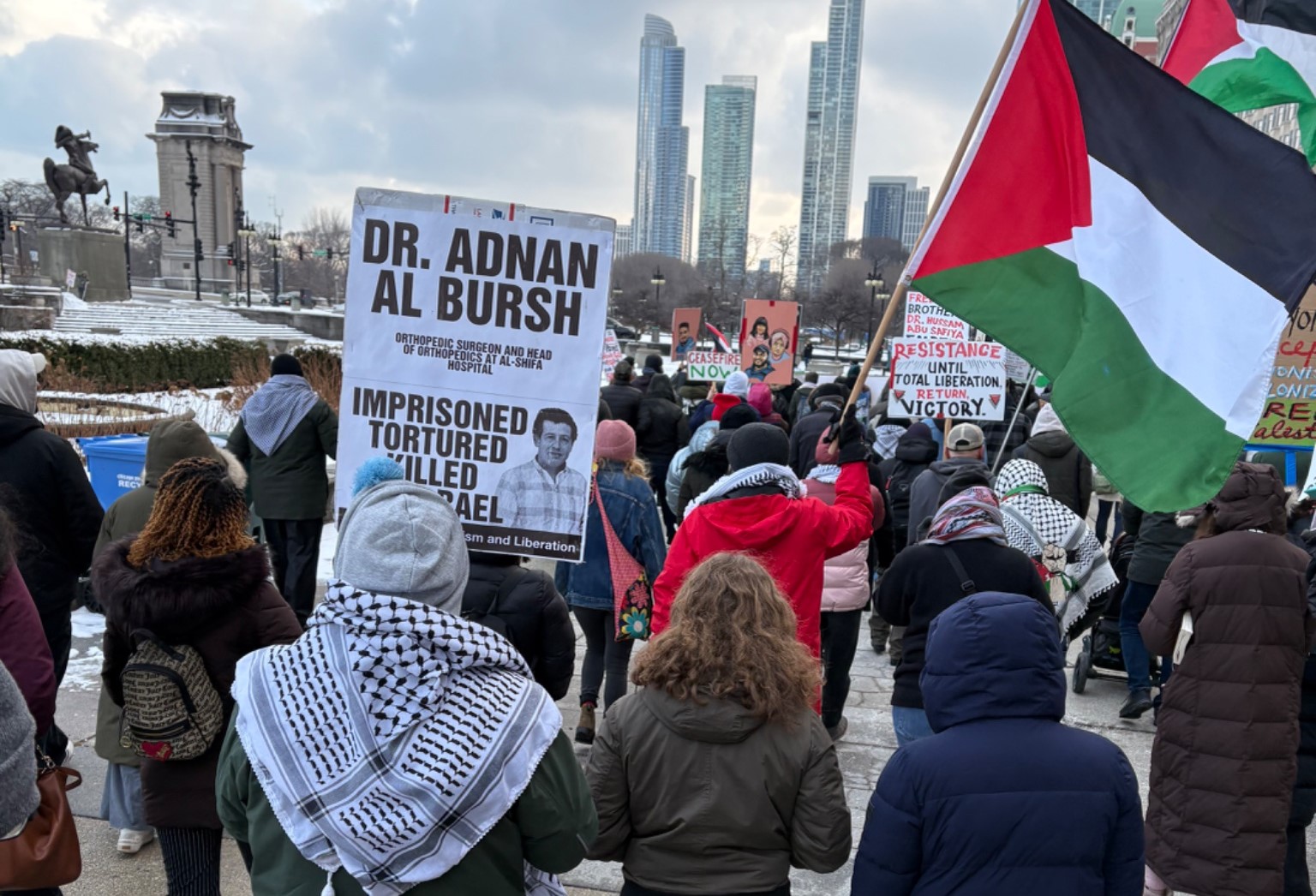 עשרות הפגינו בשיקגו: "עצרו את רצח העם בעזה"