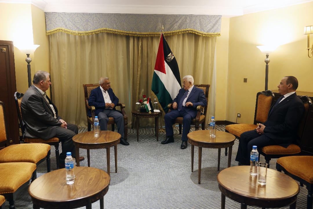 הנשיא מחמוד עבאס נפגש עם אוסאמה סעד ודיבר על עדיפות להפסקת אש ברצועת עזה