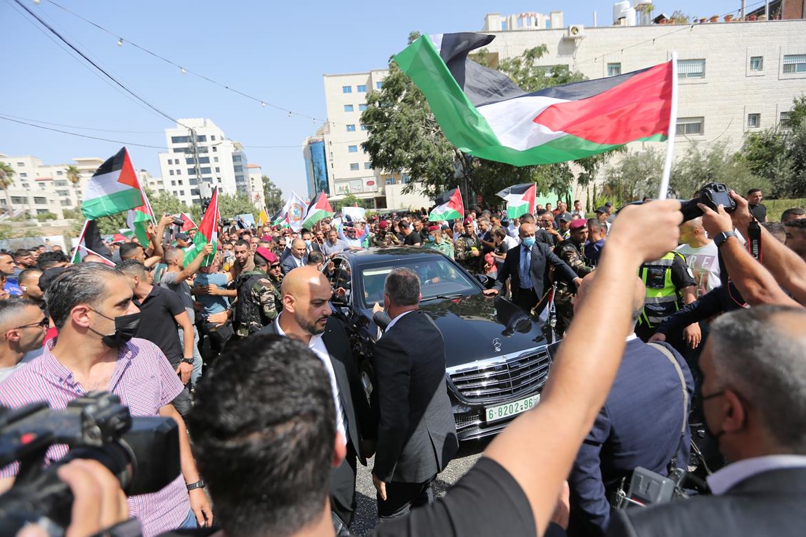 קבלת פנים עממית לנשיא עבאס בשובו מגרמניה