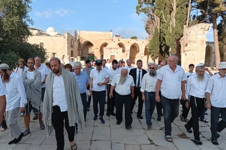 מחוז ירושלים הפלסטיני: 11,409 מתנחלים פלשו למתחם אל־אקצא במהלך החגים היהודיים