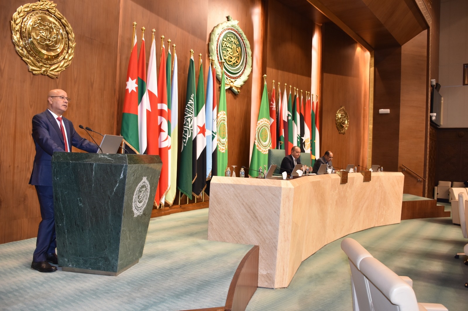 אבו הולי בפני מועצת הליגה הערבית: יש לגבש תוכנית דיפלומטית לעצירת מלחמת ההשמדה ולמתקפות על המקומות הקדושים