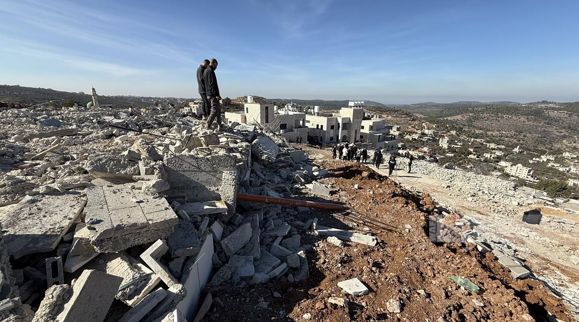 הכיבוש החל בהריסות בכפר ח'ירבת א-טוויל מדרום לשכם