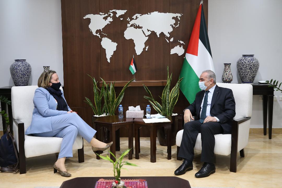 בריטניה תפעל לשגשוג הכלכלה הפלסטינית