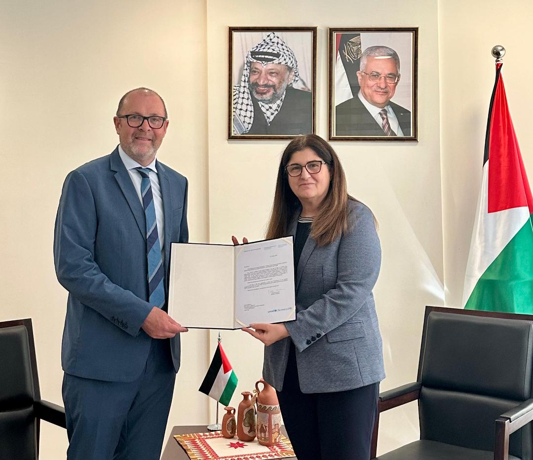 שרת החוץ קיבלה את כתב ההאמנה של נציג יוניסף החדש בפלסטין