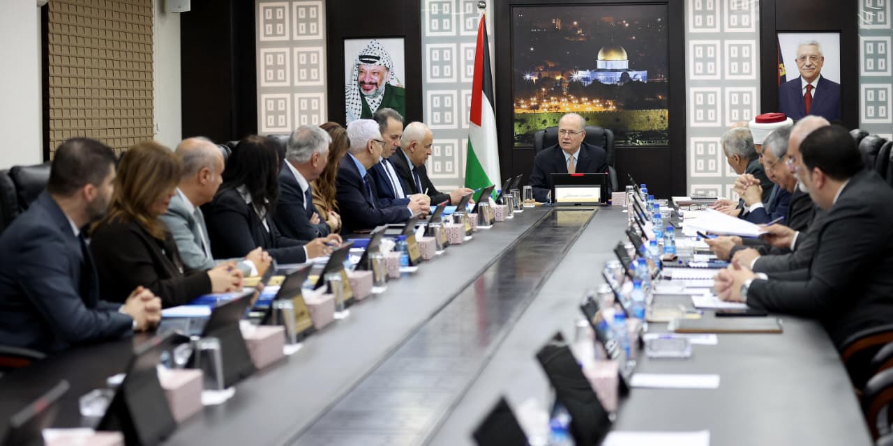 ראש הממשלה מוסטפא: הממשלה תמשיך לשלם שכר ולספק שירותים בעזה