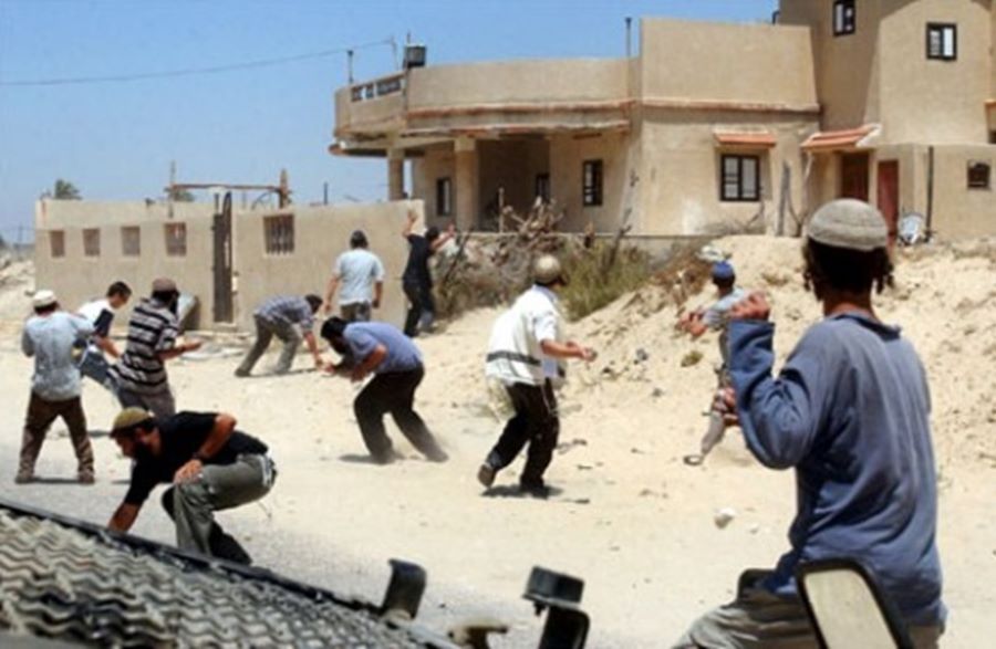 מתנחלים תקפו בתים באזור סמוע ופצעו תושבים