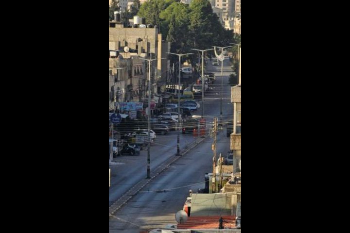 צעיר נפצע ואחר נעצר במהלך פלישת כוחות הכיבוש למחנה עאסכר מזרחית לשכם