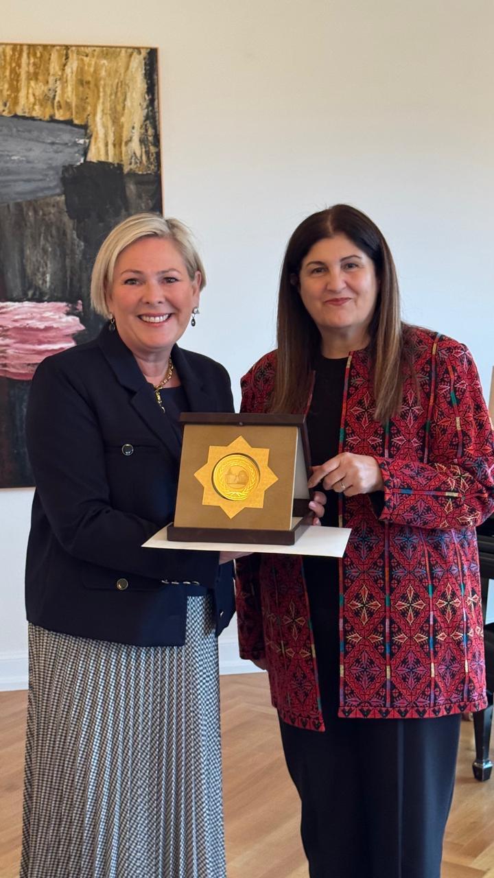 שרת החוץ דנה באיסלנד בחיזוק היחסים הדו־צדדיים ובתמיכה בסוגיה הפלסטינית