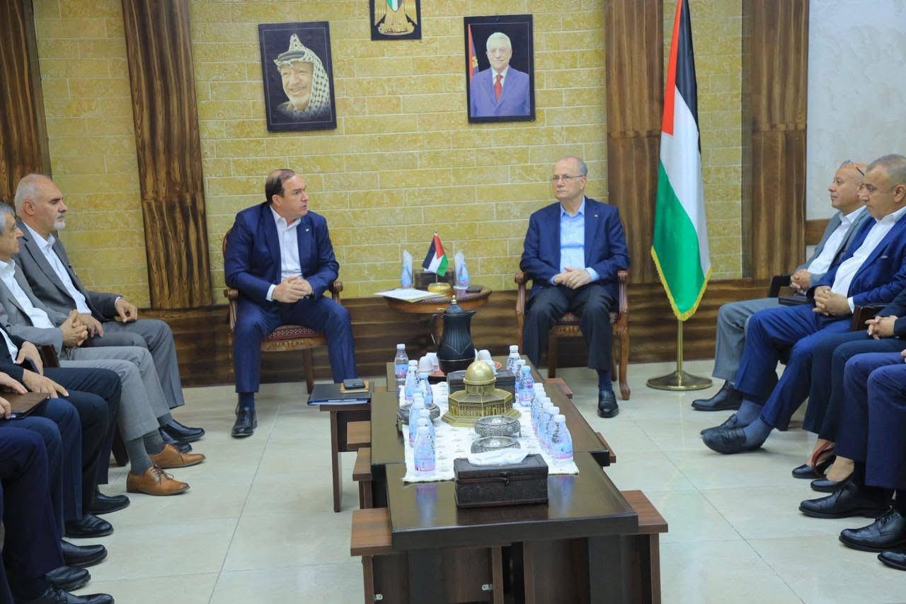 ראש הממשלה מוחמד מוסטפא קיים את ישיבת הממשלה בטולכרם: "מסר של עמידה לאומית מול המצור"